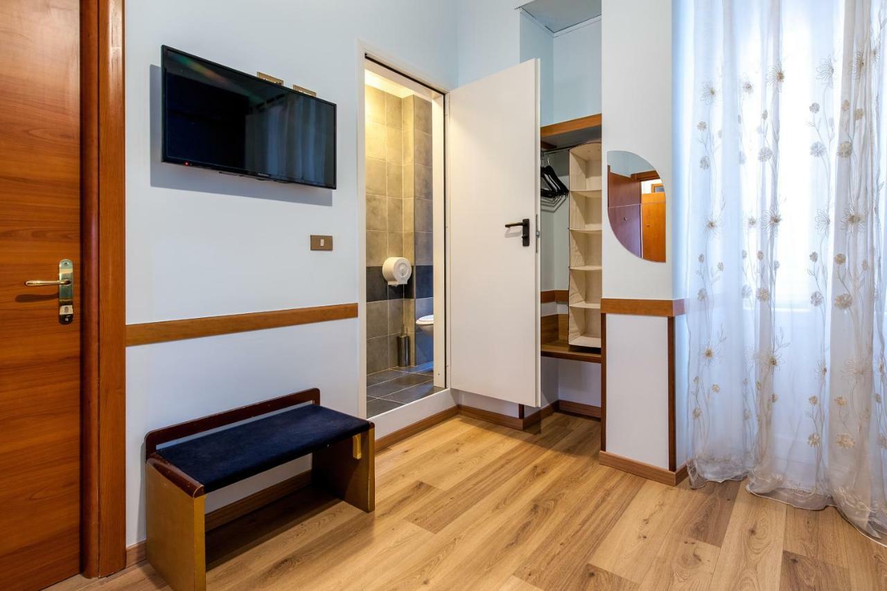 Alessandro A San Pietro Best Bed Rome Exterior photo